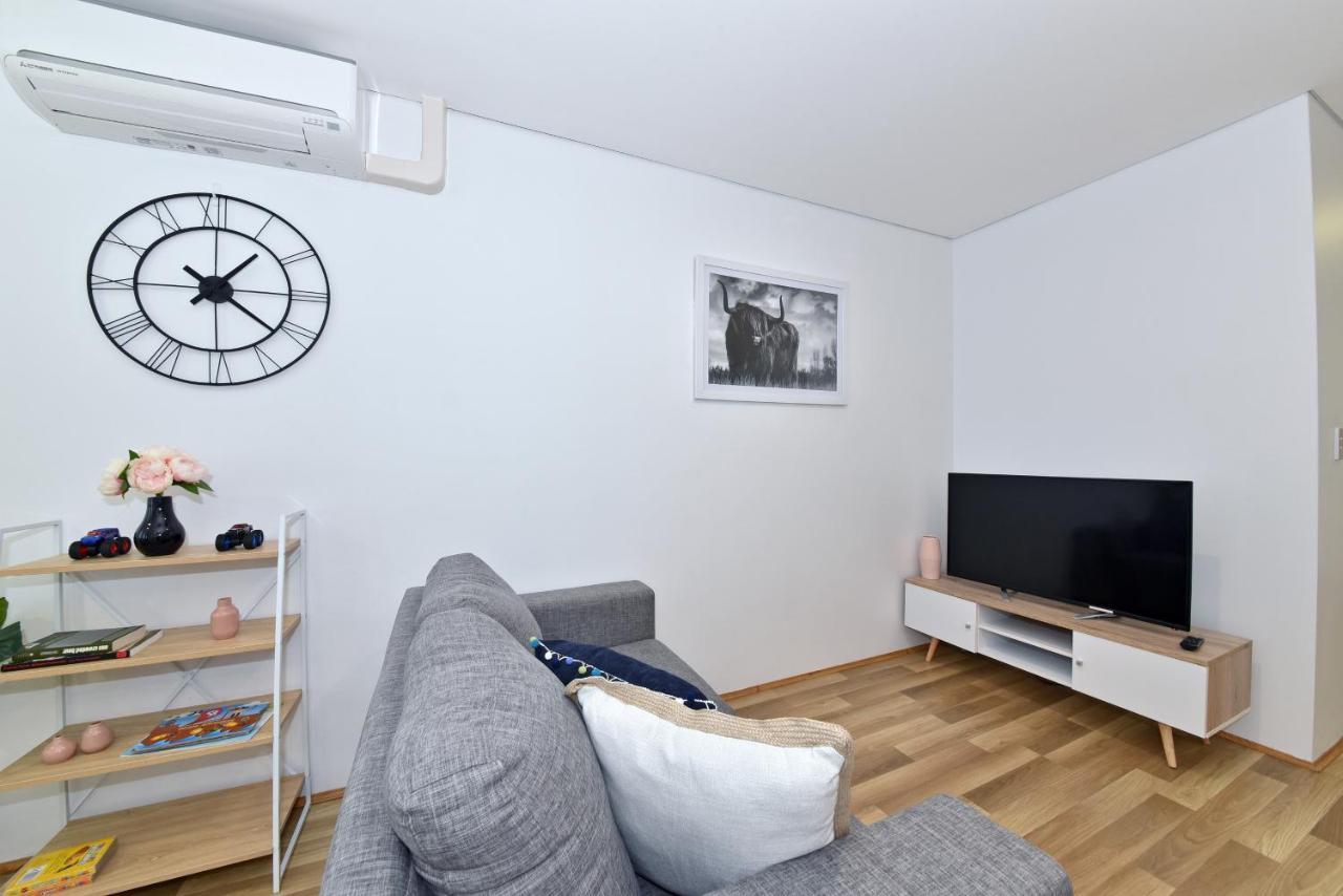 2X2 Modern Apartment Near Airport And City Perth Exteriör bild